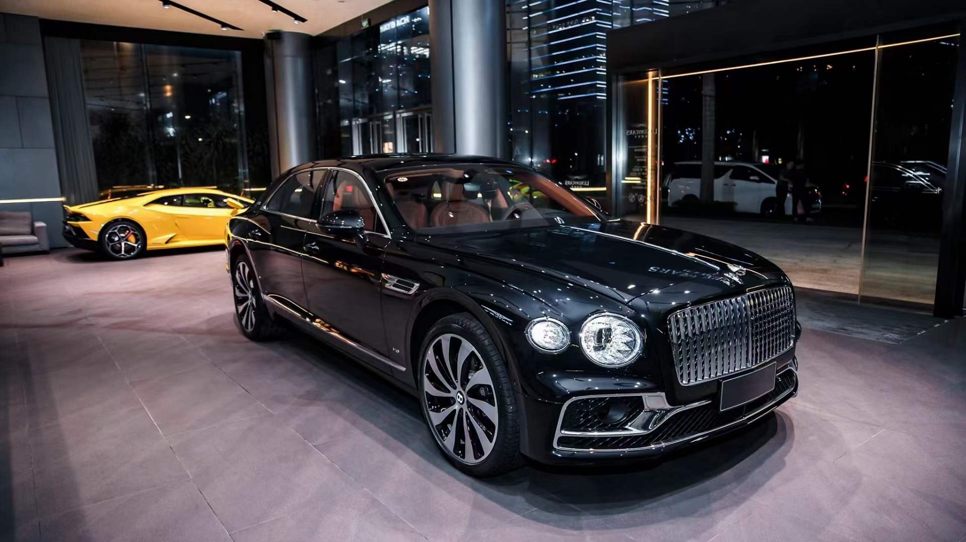 Bentley Sencond Generation Continental Flying Spur Upgrade W12 Style Carbon Fiber Body Kit Front Lip Diffuser Spoiler Side Skirt