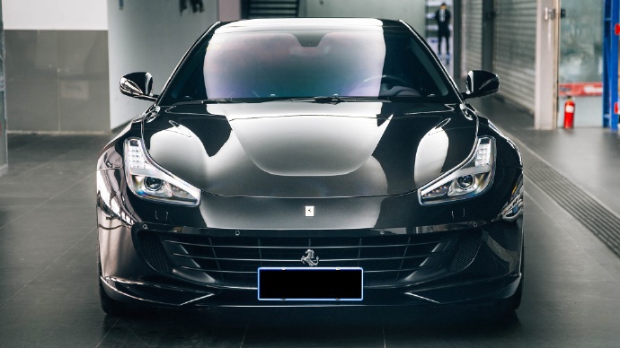 Ferrari GTC4 Upgrade NVT Style Carbon Fiber Body Kit Front Lip Rear Diffuser Side Skirt Spoiler