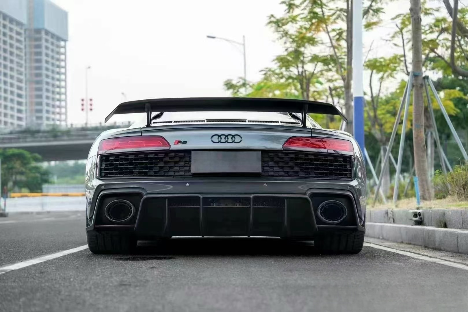 Audi R8 4S Upgrade PK Style Carbon FiberBody Kit Front Lip Side Skirt ...