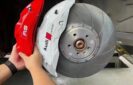 Audi A7 Front wheel upgrade The new Audi original Rs Akibono ten piston calipers with 420 specification high carbon heat treatment marking disc set in custom colors