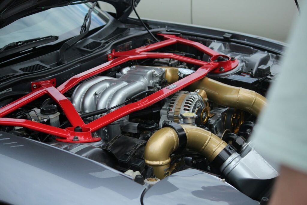 Ultra-High Heat-Resistant Exhaust Pipe Material